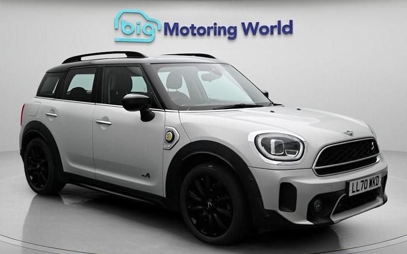 Used Mini Cooper S Classic 220 HP (161 kW) 2021 Silver Hatchback