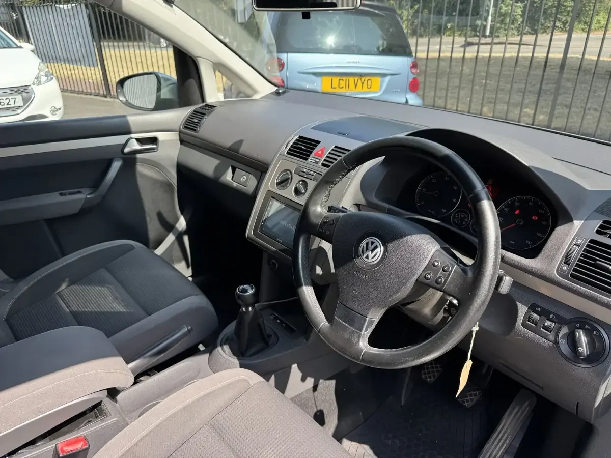 Used VW Touran Match 2010 Silver MPV