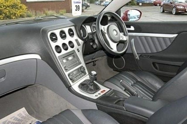 Image 2/4
