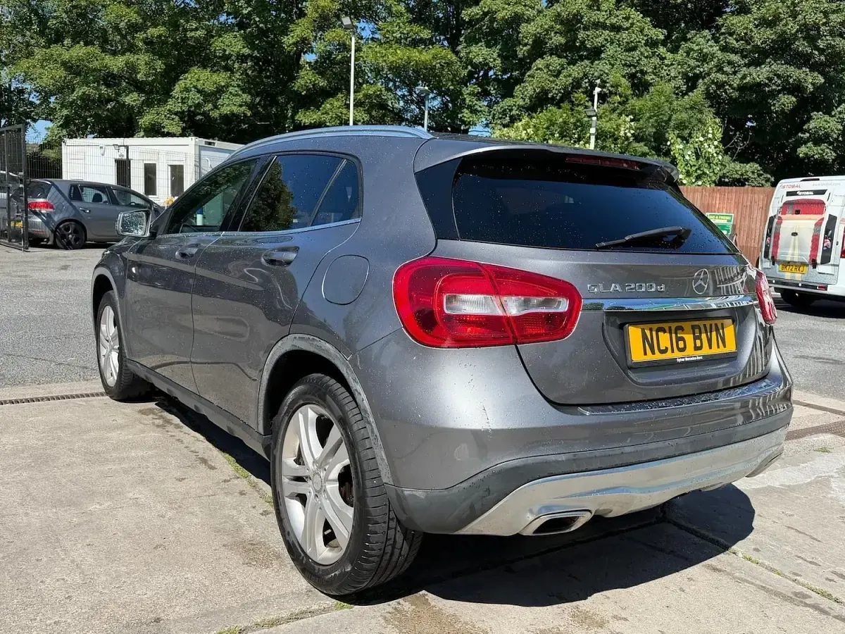 Used Mercedes GLA200 136 HP (100 kW) 2016 Grey SUV