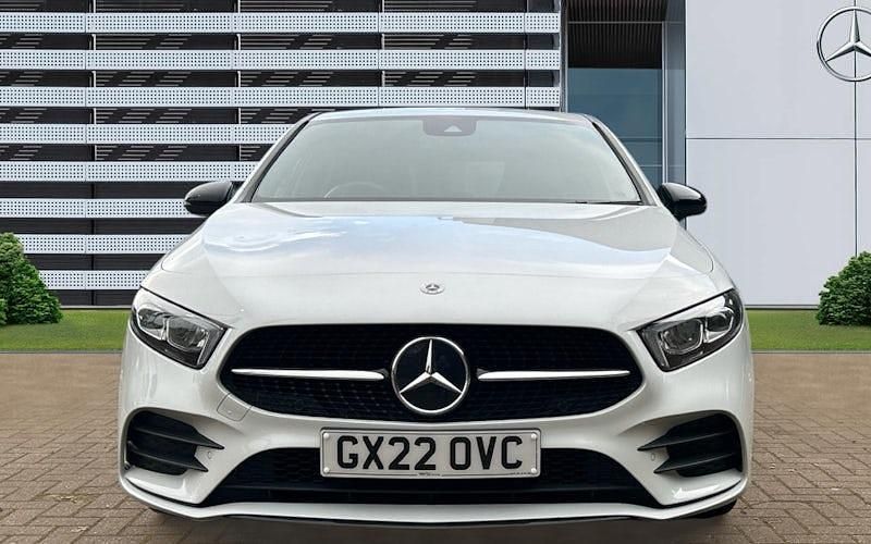 Used Mercedes A180 Executive 136 HP (100 kW) 2022 White Hatchback