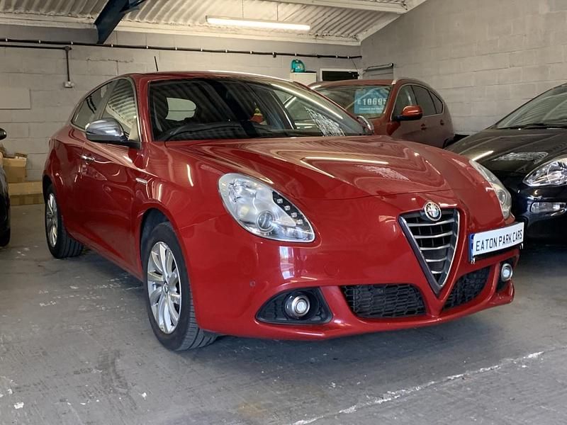 Used Alfa Romeo Giulietta Business 150 HP (110 kW) 2015 Red Hatchback