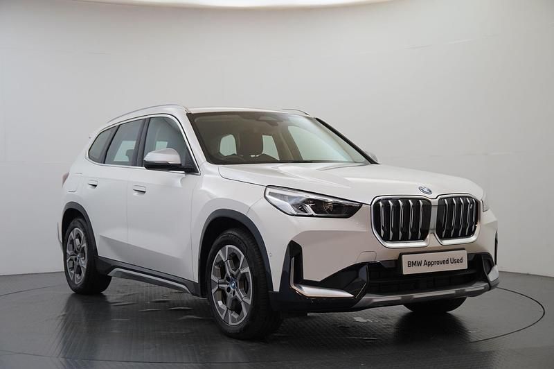 White Used 2023 BMW iX1 xLine SUV | £29,999 (Fair price) - Image 1/4