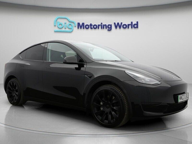 Black Used 2023 Tesla Model Y SUV | £23,000 (Super price) - Image 1/4