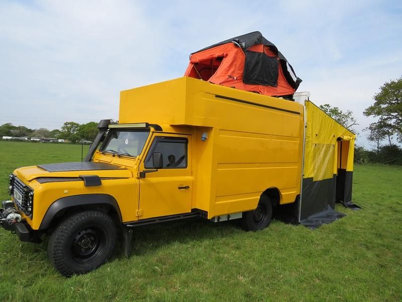 Used Land Rover Defender 90 HP (66 kW) 1997 White SUV