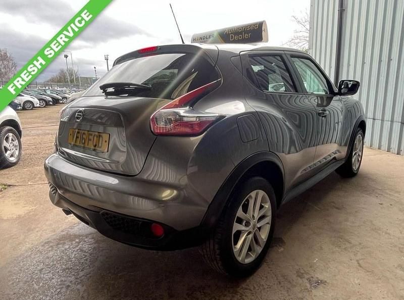 Used Nissan Juke N-Connecta 115 HP (84 kW) 2016 Grey SUV