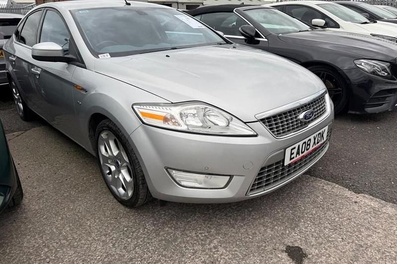 Used Ford Mondeo Titanium 140 HP (102 kW) 2008 Silver Hatchback