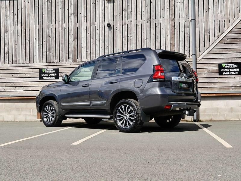 Used Toyota Land Cruiser 177 HP (130 kW) 2019 Grey SUV