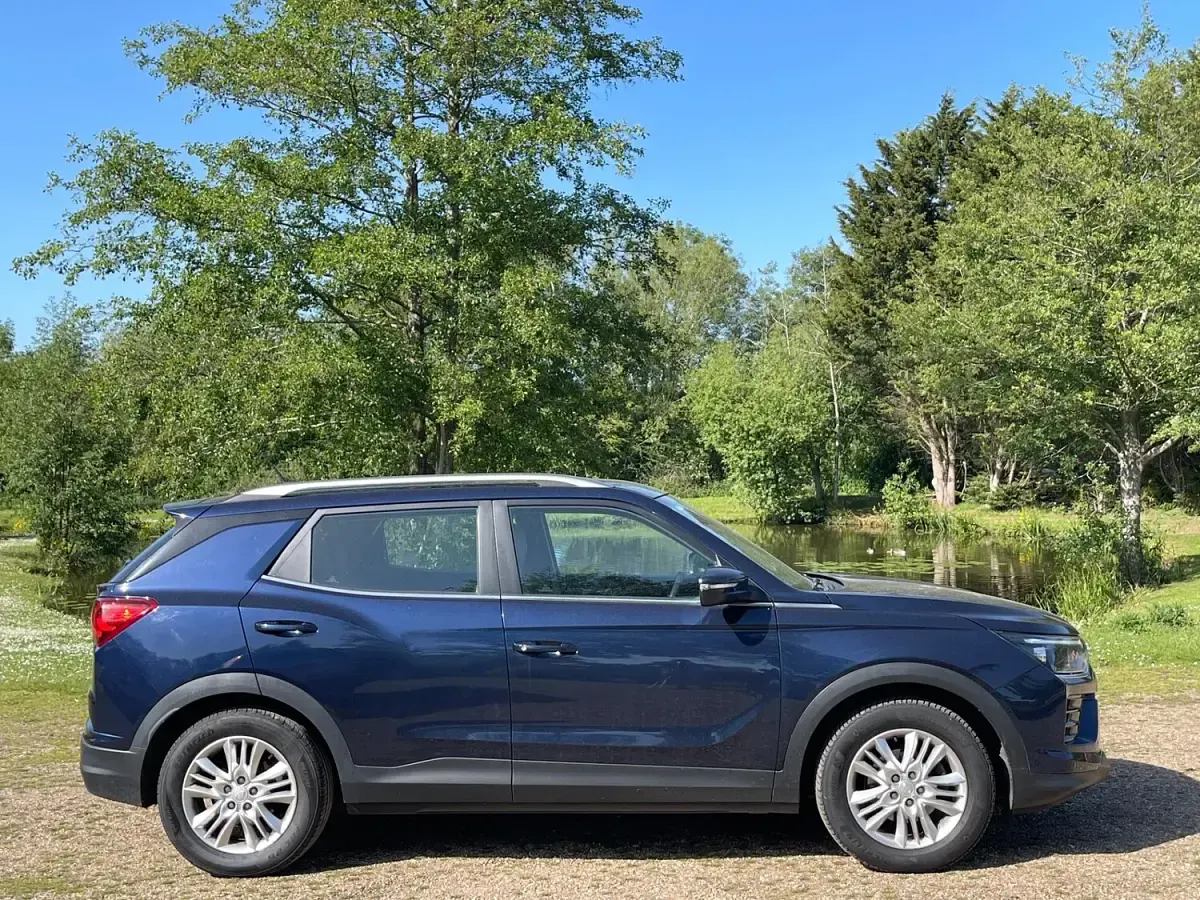 Used SsangYong Korando 136 HP (100 kW) 2019 Blue Estate