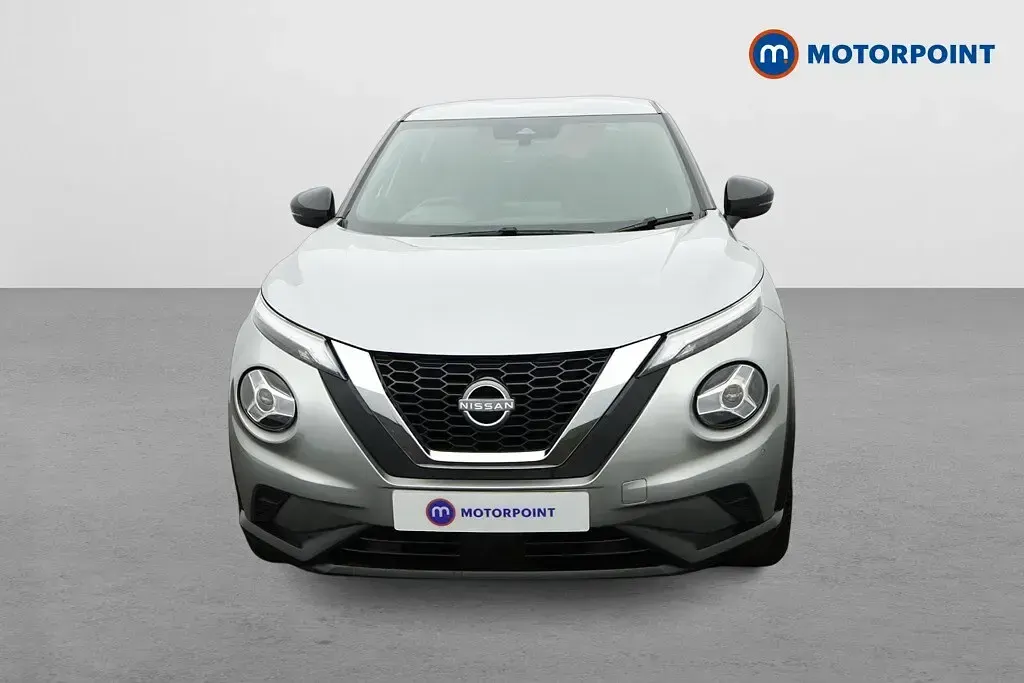 Used Nissan Juke N-Connecta 114 HP (83 kW) 2023 Silver SUV