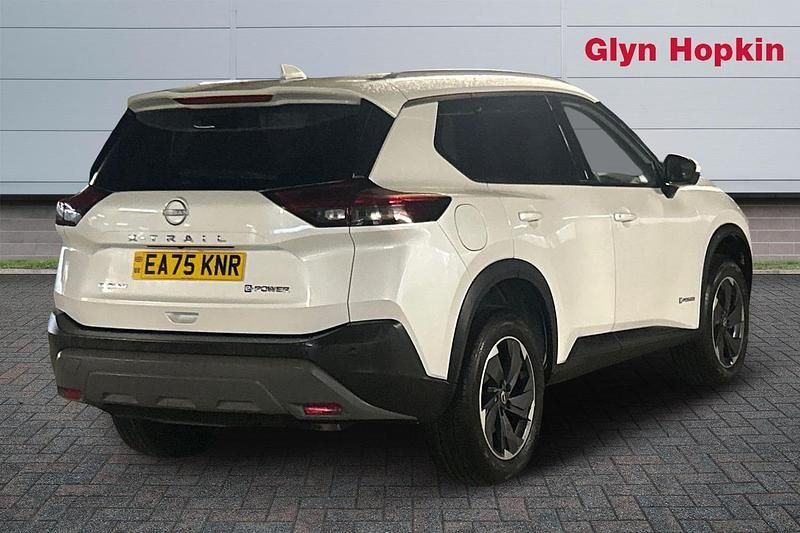 New Nissan X-Trail N-Connecta 213 HP (156 kW) 2025 White SUV
