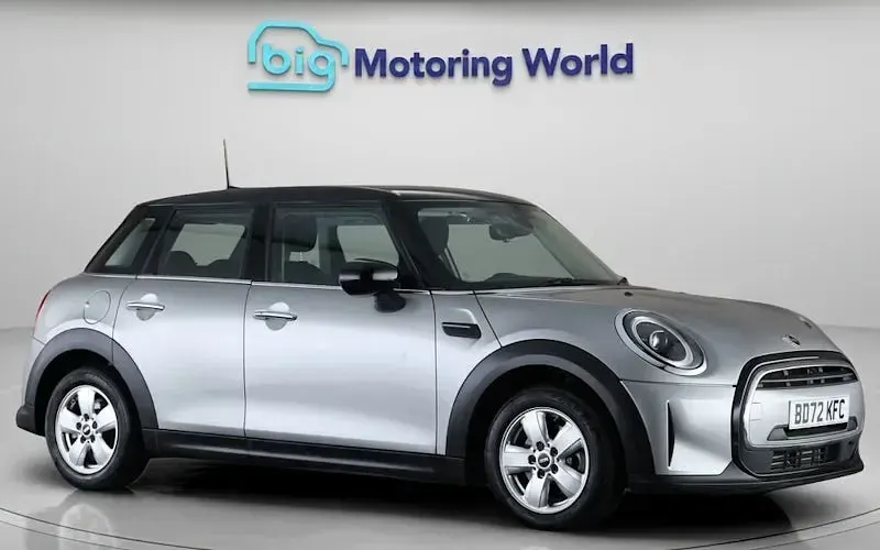 Used Mini Cooper Classic 136 HP (100 kW) 2022 Hatchback