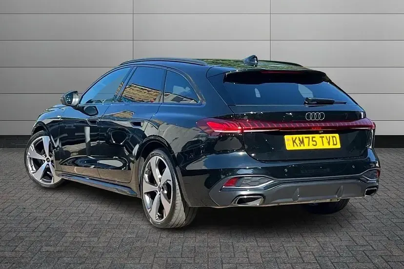 Used Audi A5 Advanced 150 HP (110 kW) 2025 Black Estate