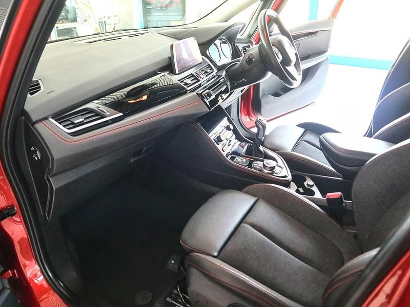 Używany BMW 218 Sport Line 2019 Pomarańczowy Hatchback