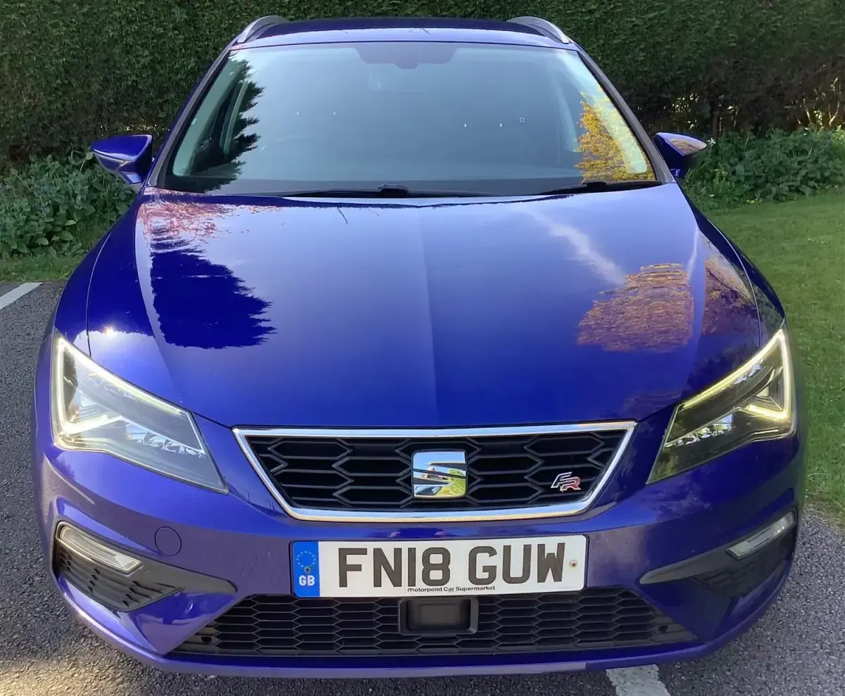 Used Seat Leon ST FR 150 HP (110 kW) 2018 Blue Estate