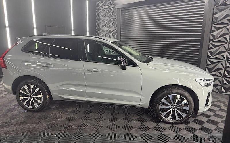 Used Volvo XC60 Plus 250 HP (183 kW) 2024 SUV