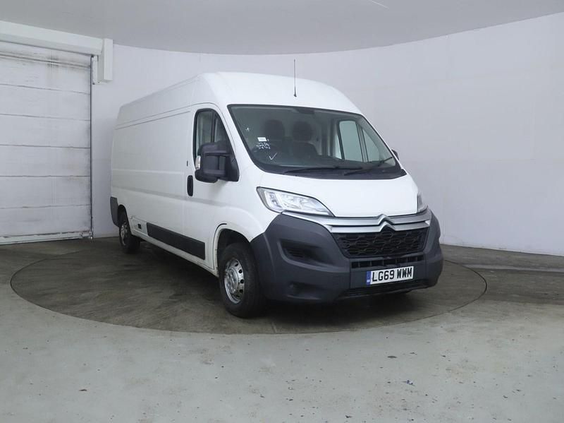 Used Citroën Relay 140 HP (102 kW) 2019 White Van