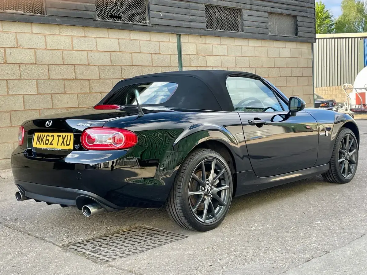 Used Mazda MX5 124 HP (91 kW) 2012 Brilliant black Cabriolet