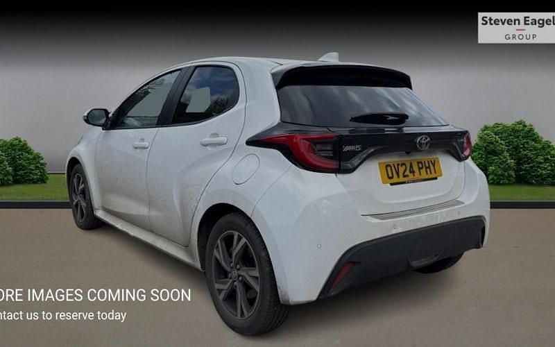 Used Toyota Yaris Hybrid Design 116 HP (85 kW) 2026 Hatchback