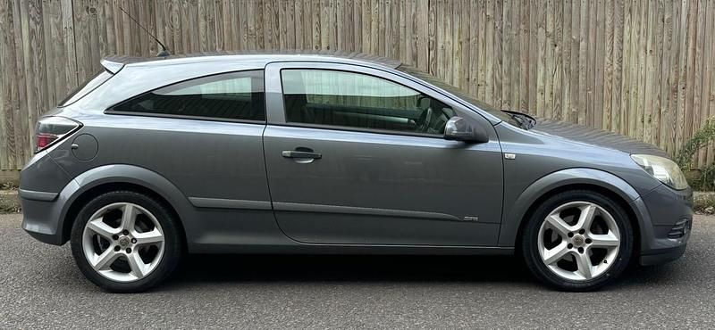 Grey Used 2007 Vauxhall Astra SRi Hatchback | £495 (Super price) - Image 1/4
