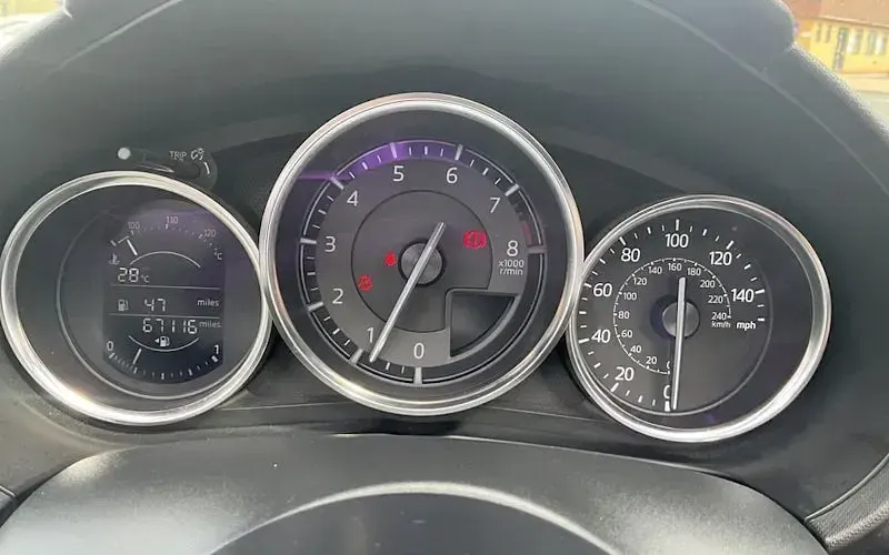 Used Mazda MX5 131 HP (96 kW) 2016 Grey Cabriolet