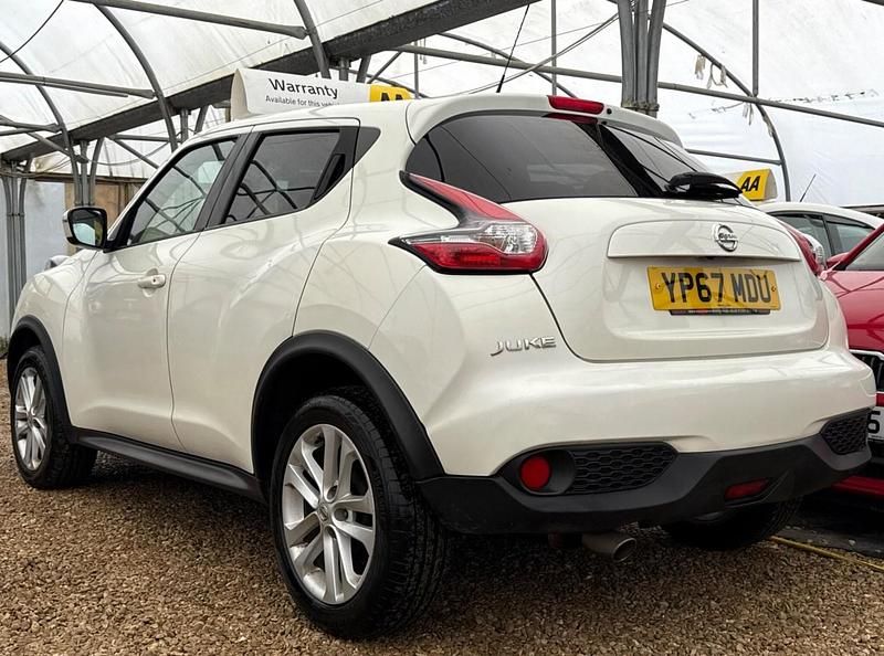 Used Nissan Juke N-Connecta 110 HP (80 kW) 2017 White SUV