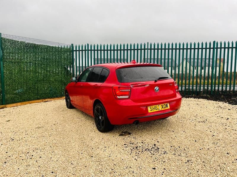 Used BMW 116 Sport Line 2013 Red Hatchback