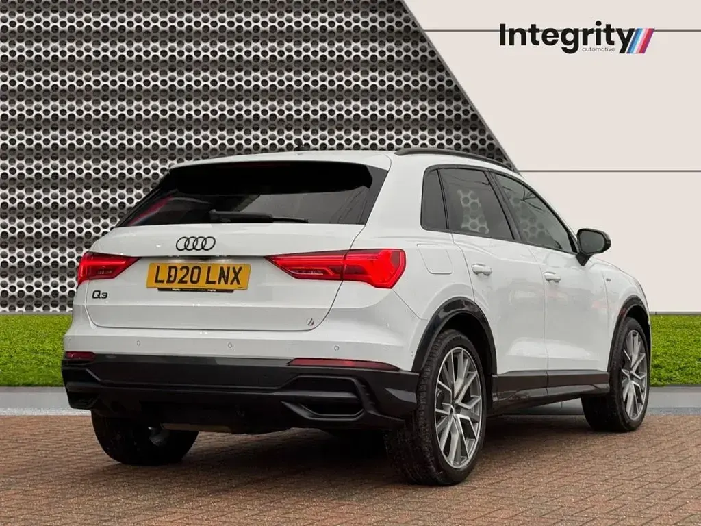Used Audi Q3 Advanced 150 HP (110 kW) 2020 White SUV