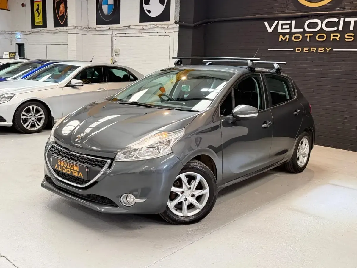 Used Peugeot 208 Active 68 HP (50 kW) 2015 Grey Hatchback