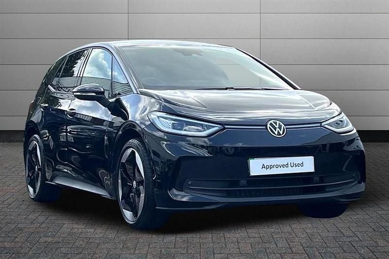 Grenadilla black Used 2025 VW ID.3 Pro Hatchback | £28,995 - Image 1/4