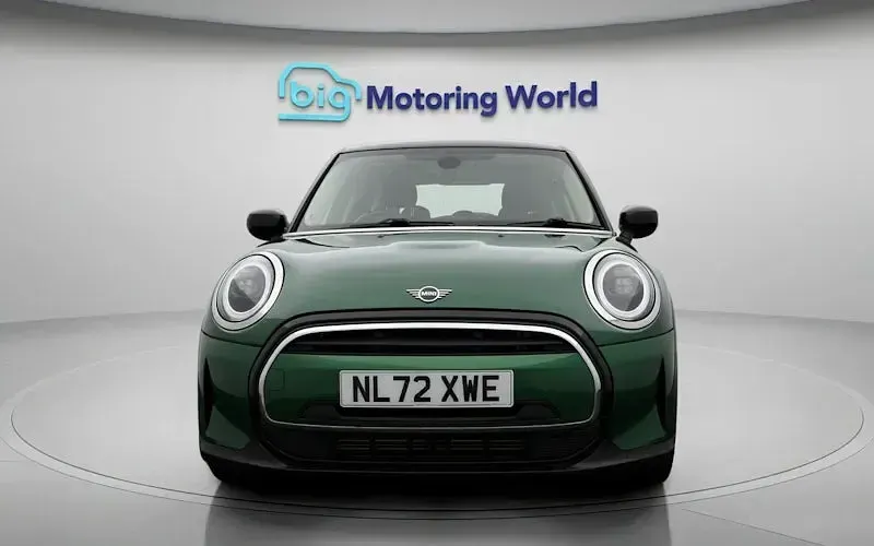 Used Mini Cooper Classic 136 HP (100 kW) 2022 Green Hatchback