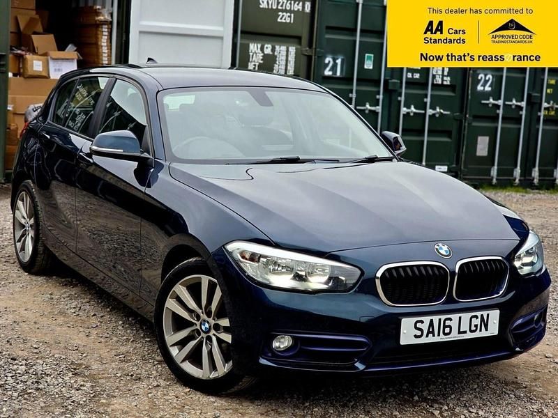 Used BMW 116 Sport Line 116 HP (85 kW) 2016 Blue Hatchback