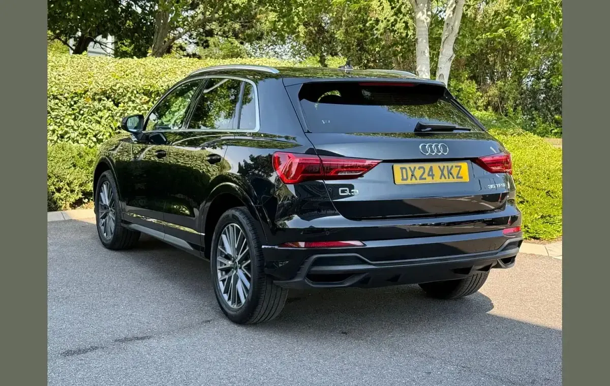 Used Audi Q3 S-Line 150 HP (110 kW) 2024 Black SUV
