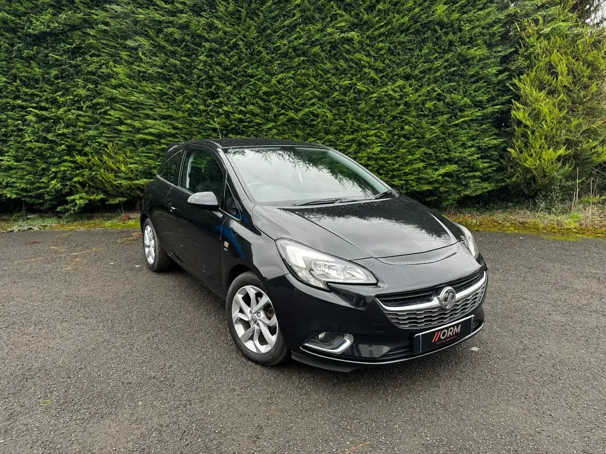Used Vauxhall Corsa SRi 75 HP (55 kW) 2016 Black Hatchback