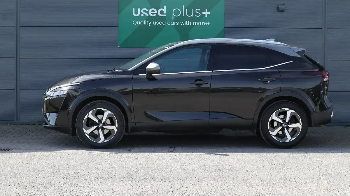 Used Nissan Qashqai N-Connecta 158 HP (116 kW) 2022 Black SUV