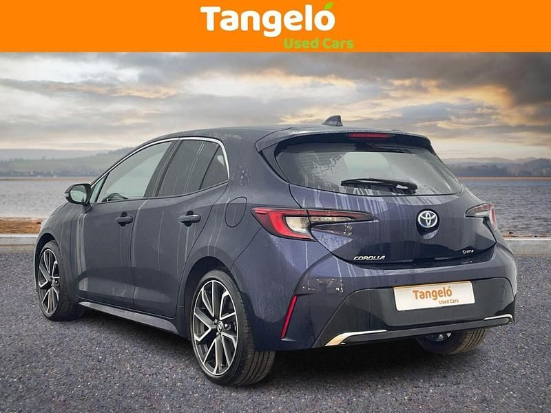 Used Toyota Corolla 140 HP (102 kW) 2024 Blue Hatchback
