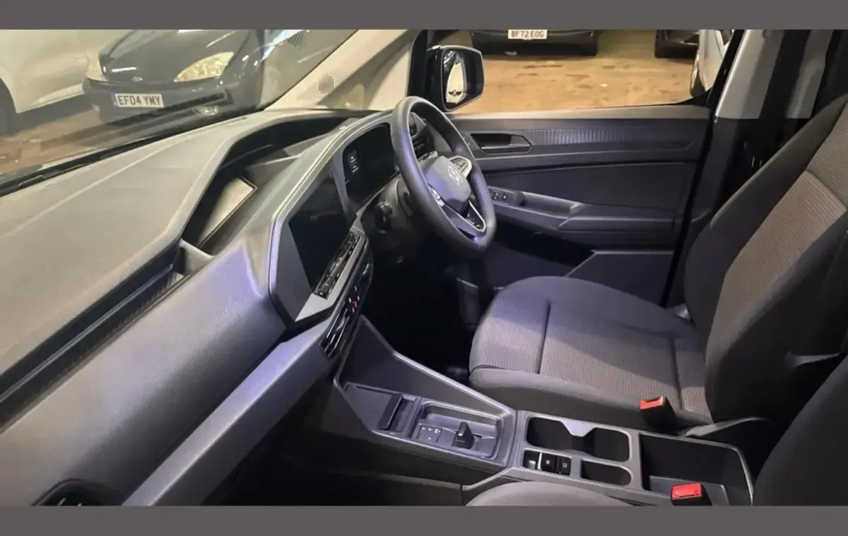 New VW Caddy 113 HP (83 kW) 2026 Black MPV