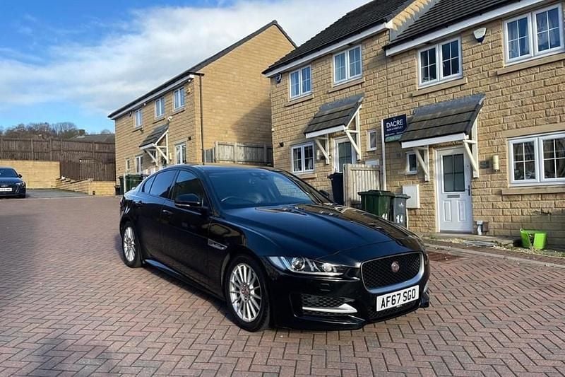 Used Jaguar XE R-Sport 163 HP (119 kW) 2017 Black Sedan