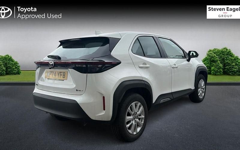 Used Toyota Yaris Hybrid 116 HP (85 kW) 2026 Estate