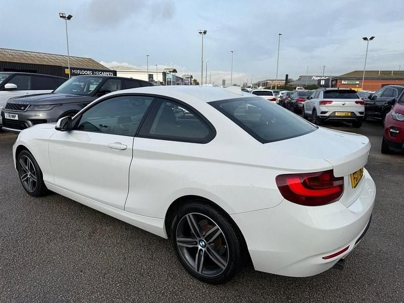 Used BMW 218 Sport Line 150 HP (110 kW) 2017 White Coupe
