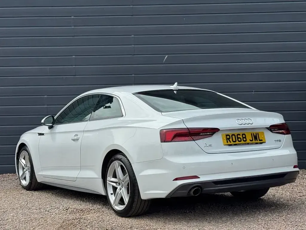 Used Audi A5 S-Line 150 HP (110 kW) 2018 White Coupe