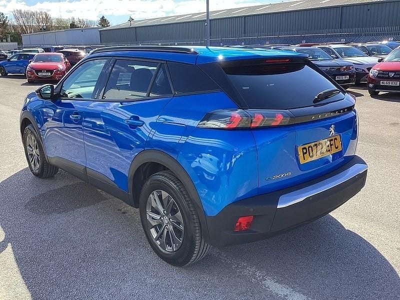 Used Peugeot e-2008 Active+ 50 kW (68 HP) 2023 Blue SUV