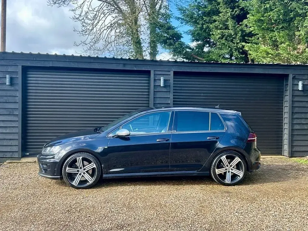Używany VW Golf VII R 310 KM (228 kW) 2017 Czarny Hatchback