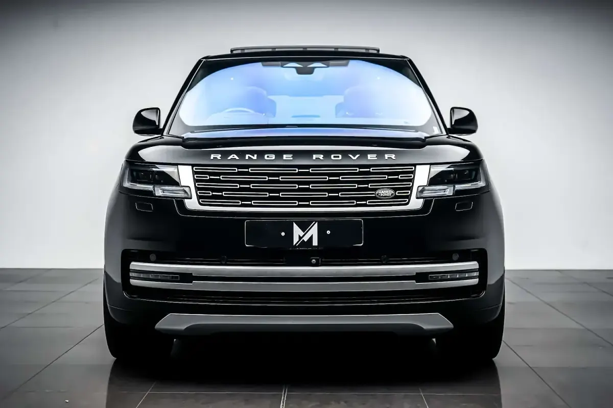 Used Land Rover Range Rover Autobiography 300 HP (220 kW) 2022 Black SUV
