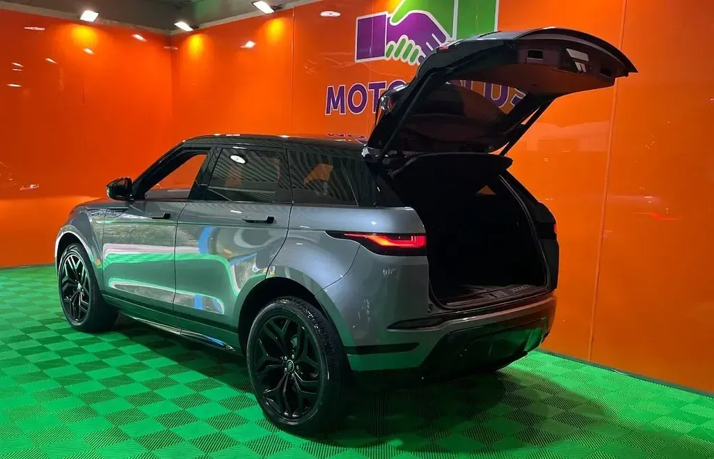 Used Land Rover Range Rover evoque HSE Dynamic 204 HP (150 kW) 2022 Grey SUV