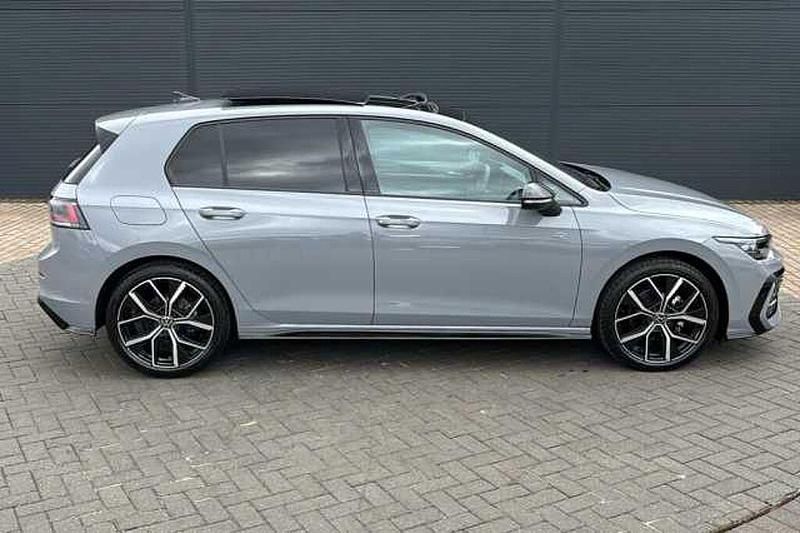 New VW Golf VIII 150 HP (110 kW) 2025
