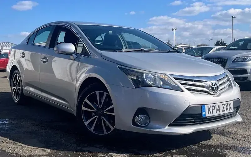 Used Toyota Avensis 150 HP (110 kW) 2014 Sedan