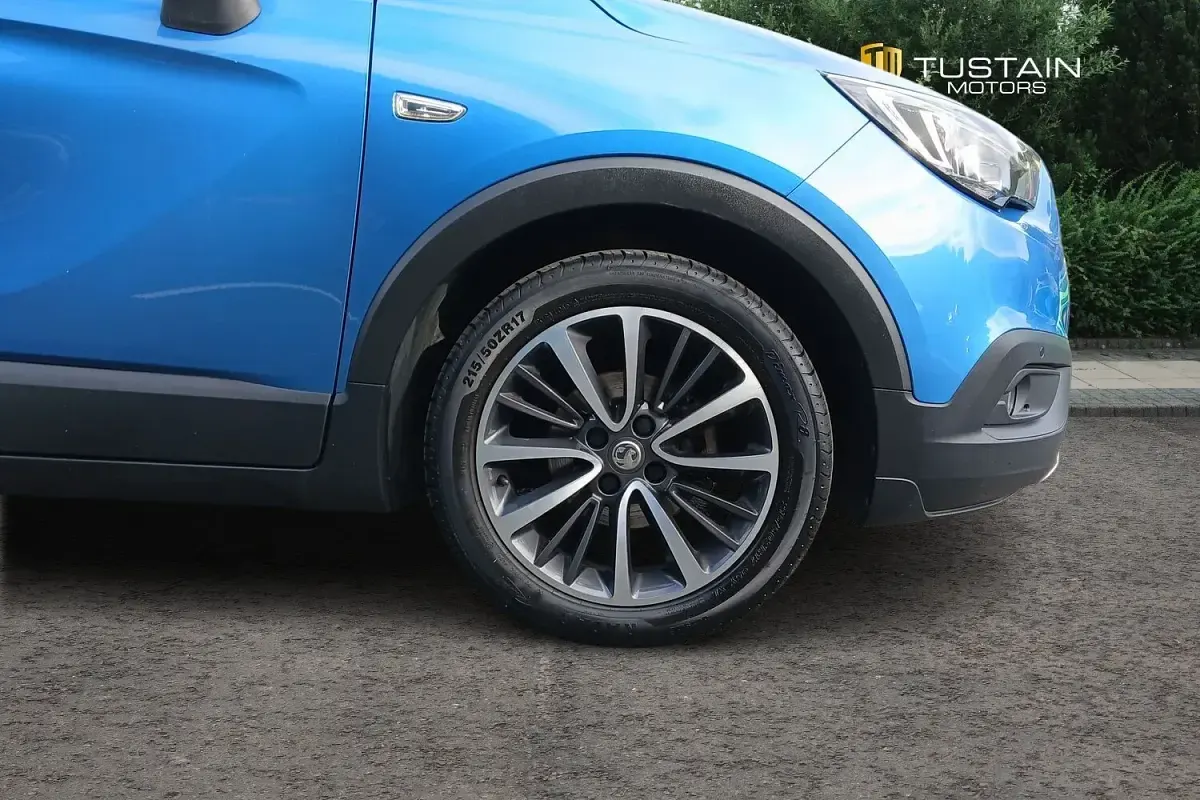 Used Vauxhall Crossland X Elite 83 HP (61 kW) 2018 Blue SUV