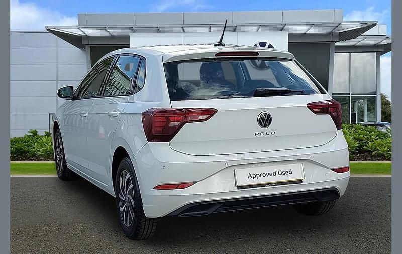 Used VW Polo Life 95 HP (69 kW) 2023 White Hatchback