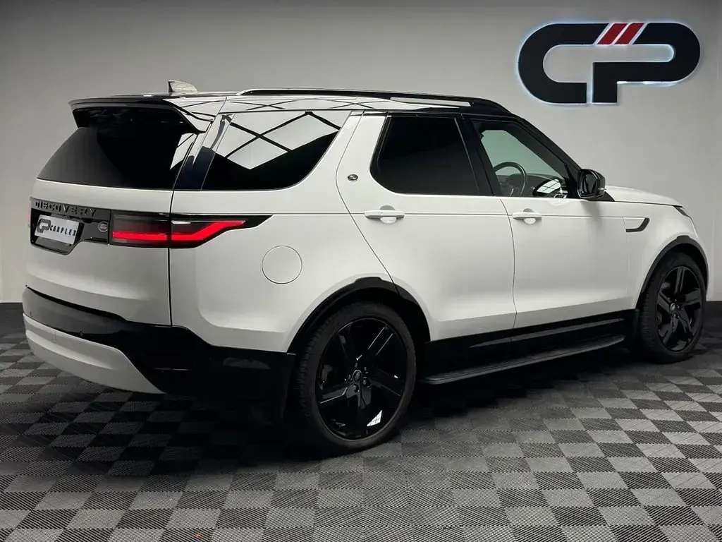 Used Land Rover Discovery 5 HSE Dynamic 300 HP (220 kW) 2022 White SUV